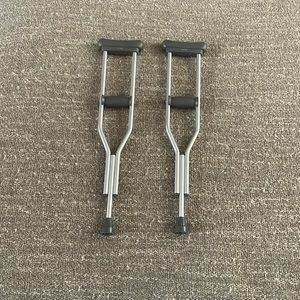 American girl doll crutches